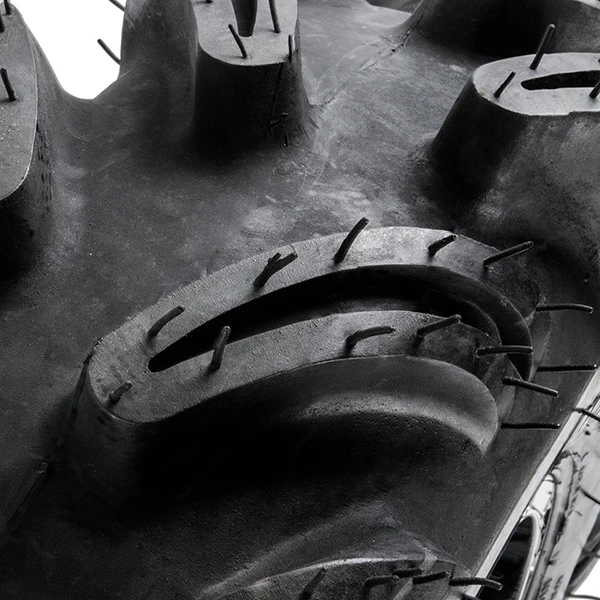 27-12-12 Outlaw Tire - Image 3